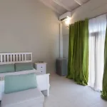 Nv Seafront Av Διαμέρισμα *