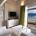Apartman Nv Seafront Av Nikiána