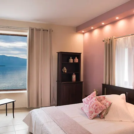 Nv Seafront Av Apartman Nikiána