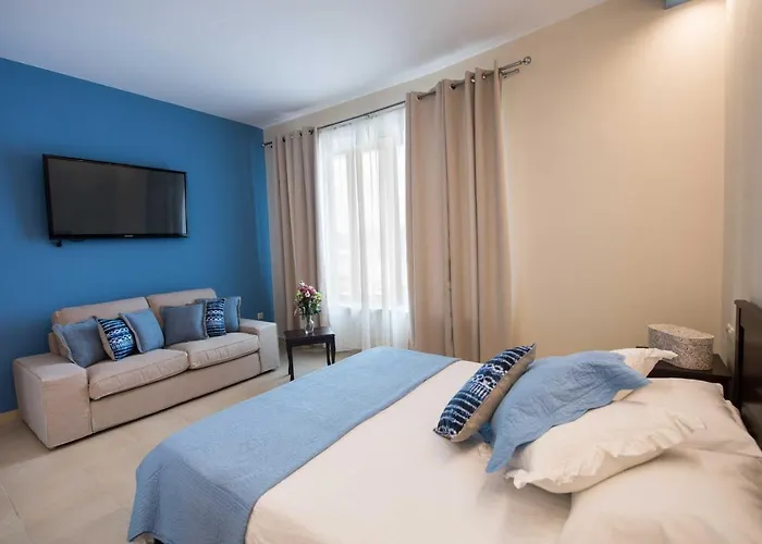 Nv Seafront Av Apartmán *